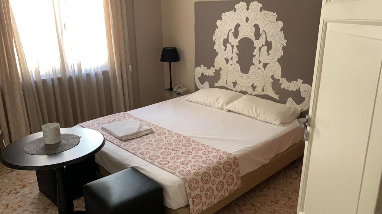 Due Cani Apartment Palermo Exterior foto